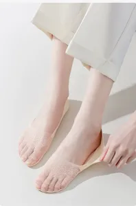 Women's summer lace invisible toe socks, thin breathable non-slip short boat socks.