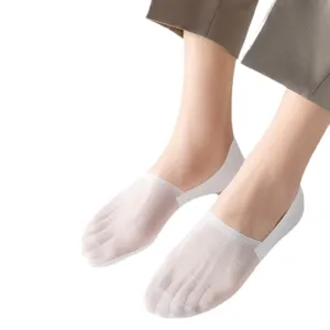Herren Sommer Eisseide Netz atmungsaktive unsichtbare Bootssocken, weisse Sneaker Socken.