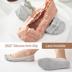 Women lace shallow invisible boat socks with silicone anti-slip grips for summer wear