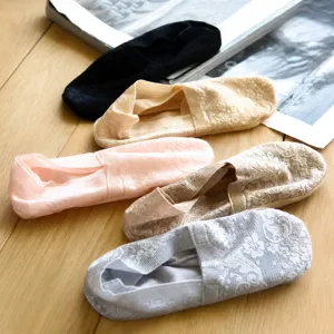 Women Lace Boat Socks Invisible Non Slip Cotton Bottom Shallow Mouth Summer Thin Ice Silk Low Cut Socks