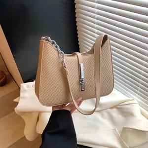 Stilvolle Damen Schulterunterarmtasche Stroh Textur Leder Kette Riemen Handtasche laessig