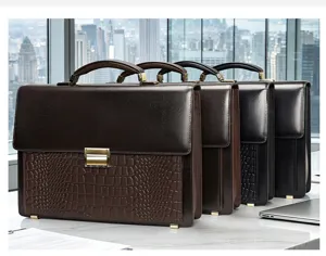 Sac d'affaires cartable en cuir de luxe pour homme avec fermeture à rabat et beau design.