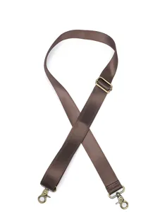 Correa de hombro de repuesto marrón con hebilla metálica ajustable y ganchos de bronce.