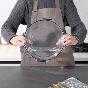 Transparenter Kunststoff Vorratsbehälter mit Deckel für Küche und Kühlschrank.