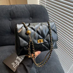 Retro zwarte gewatteerde ketting schoudertas, stilvolle casual crossbody tas voor dames.