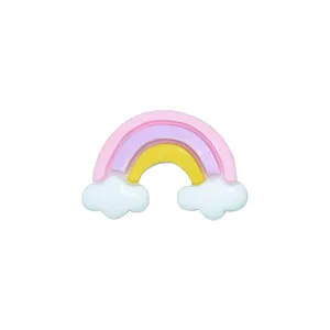 Dreifarbiger Regenbogen-Charm aus Harz mit weißen Wolken für DIY-Haarschmuck und Basteln