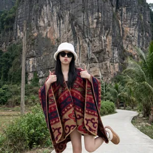 Ethischer Stil Kaschmirmuster verdickter Reise Poncho Schal, winddichter warmer Umhang.