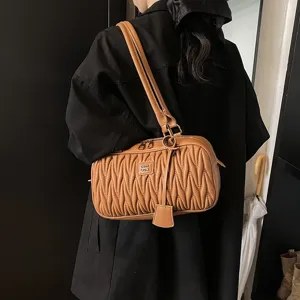 Retro women large capacity shoulder armpit bag casual versatile pleated pillow bag fashion new