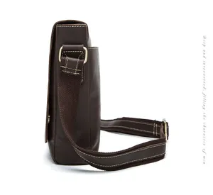 Borsa a tracolla vintage in vera pelle marrone da uomo, borsa casual con cinturino in tela.