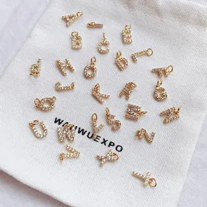 Zircone micro-sertie 26 lettres anglaises accessoires de bijoux DIY pendentif plaque or 14k detail