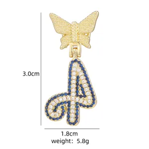 Modischer Schmetterling Anhänger mit glänzenden Zirkonia Steinen, elegantes Schmuckstück.