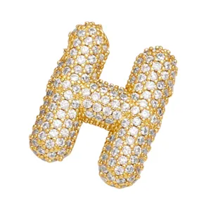 Vergoldeter Buchstabe H Anhänger mit Zirkonia, Hip Hop Initialen Kette Schmuck Detail.