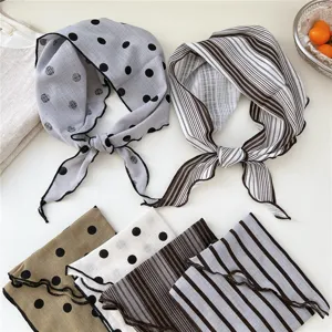Foulard triangulaire coton pois et rayures femme mode bandana tour de cou printemps