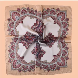 Élégant carré de soie 70cm pour femme avec imprimé cachemire classique, tissu satiné.