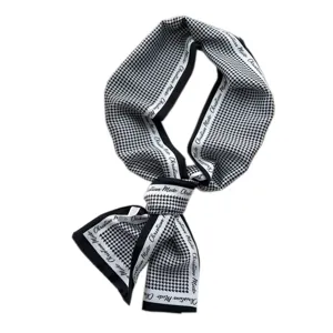 Écharpe en soie longue et étroite à motif pied-de-poule noir et blanc bandeau élégant femme