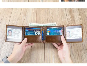 Portefeuille homme en cuir véritable vintage avec multiples fentes de cartes et poches zippées.