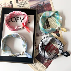Women Fashion Satin Silk Scarf With Pearl Magnetic Clasp Short Neck Scarf Elegant Floral Printed Neckerchief