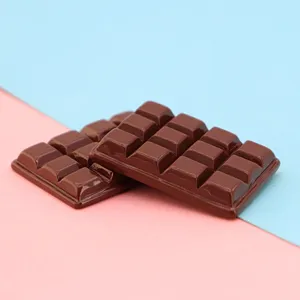 Ciondoli realistici in resina a forma di tavoletta di cioccolato per artigianato