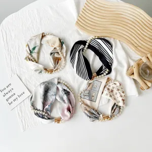 Chic women silk scarf set with faux pearl magnetic buckle fashion printed neckerchief 2025