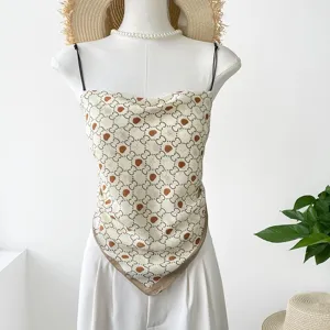 Haut caraco foulard en soie style sexy d'été, haut tube à imprimé monogramme pour vacances.
