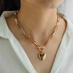 Minimalistiko Kolie me Kremasto Kardia apo Krama gia Gynaikes Moda Geometrico Schedio Alysidas Chryses kai Argyres Alages