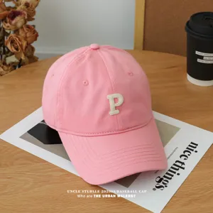 Rosa Baseballcap mit edler P-Buchstaben-Bestickung, bequeme Baumwollmütze für Damen.