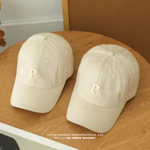 Klassische beige Baseballcap mit Stickerei, minimalistische weiche Freizeitmütze für Damen.