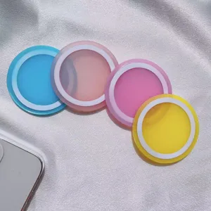 Vista detallada de anillos magnéticos compatibles con MagSafe en tonos pastel de macarrón