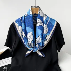 Foulard carre en soie a motif de tulipes bleues 70cm elegant bandeau pour femme accessoire