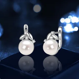 Elegante S925 sterling zilveren blad oorbellen met natuurlijke witte zoetwaterparels