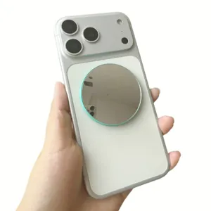 Magnetischer konvexer Selfie-Spiegel für Smartphone-Fotografie, in der Hand gehalten