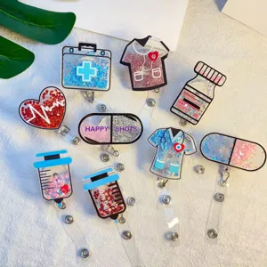 Medisch Thema Cartoon Intrekbare Badgehouder Drijfzand Glitter Acryl ID Houder Ziekenhuis School Kantoorbenodigdheden Spuit Hartvorm Kaartclip