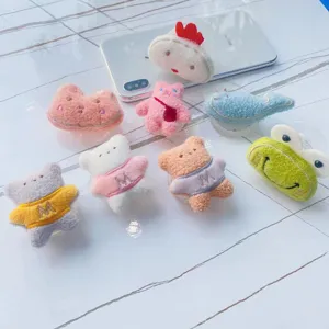 Collection de supports de téléphone en peluche avec motifs ours, grenouille et baleine