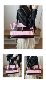 Grand sac cabas contrasté rose et marron porté à l'épaule par un mannequin chic