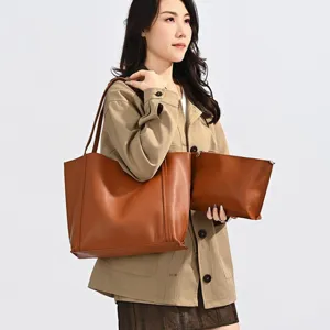 Ensemble Sac Fourre-tout en Cuir PU Grande Capacité Rétro Simple Sac à Épaule pour Femmes Sac à Main de Bureau Avec Pochette