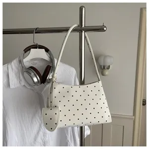 Bolso de hombro blanco con lunares para mujer con mini monedero colgante a juego
