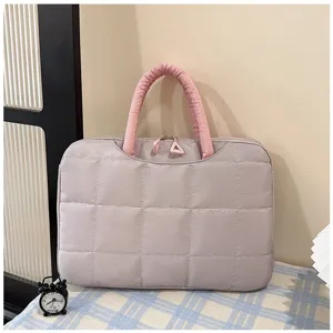Borsa per laptop da 14 pollici trapuntata stile coreano con manici rosa morbidi