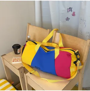 Colorblock travel duffel bag large capacity sports gym bag lightweight short trip luggage