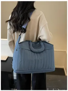 Grand sac de voyage cabine femme week-end fourre-tout imperméable avec bandoulière bleu