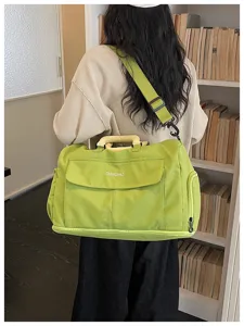 Large capacity travel duffel bag with shoulder strap casual green luggage bag for outdoor