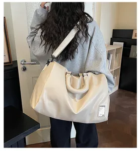 Grosse weiche Lederreisetasche fur Sport, Fitness und Alltag. Stilvoll und praktisch.