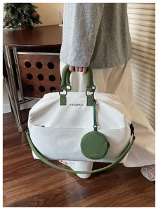 Elegante borsa da viaggio bianca con tracolla verde grande capacità borsa da palestra unisex