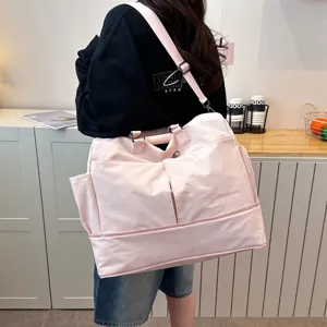 Grote roze reistas voor dames, lichtgewicht waterdichte sporttas fitness gym tas voor onderweg.