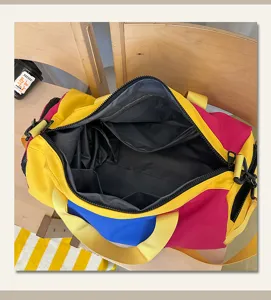 Colorblock travel duffel bag large capacity sports gym bag with multi interior pockets for women.