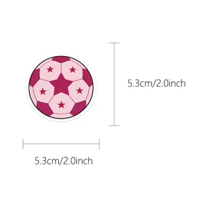 Autocollant de ballon de football rose avec motif d'étoiles et dimensions claires pour décoration.