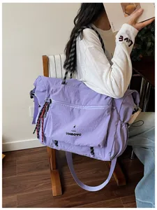 Casual large capacity travel bag, lightweight nylon shoulder tote for sports, gym and short trips.