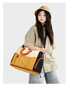 Grande borsa da viaggio per donna, elegante borsone sportivo per il fine settimana con manici.