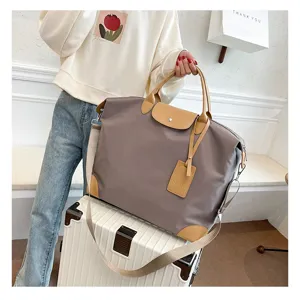 Stylish large capacity travel duffel bag fashion portable crossbody luggage bag for outdoor.