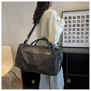 Minimalist travel bag large capacity gym bag waterproof weekend duffel bag with shoe compartment.