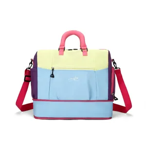 Grande borsa da viaggio color-block con tracolla regolabile per i fine settimana.